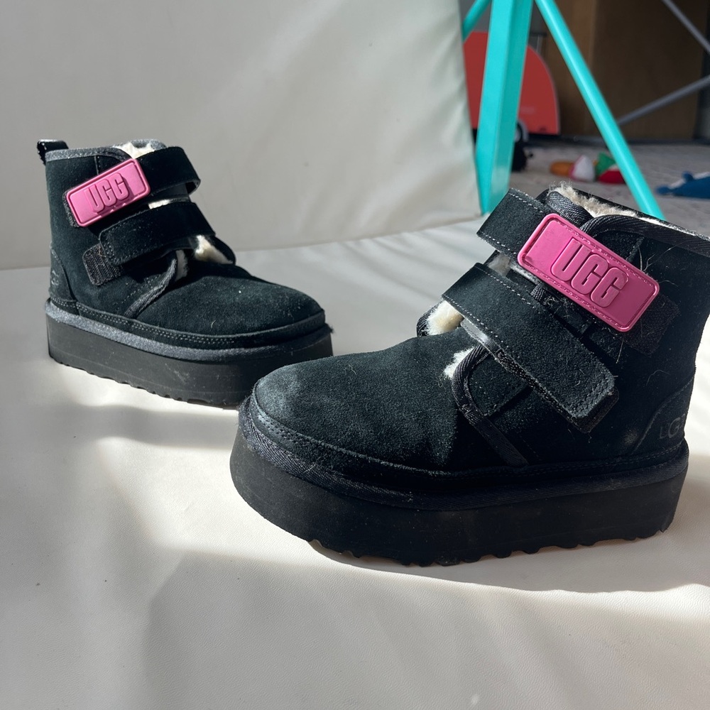 UGG Kids Black Boots with Pink Straps